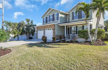 Modern home - 3K sqft - 5BR & 11 beds - brand new HOT TUB - 6 miles to AMI beaches - Foto 13
