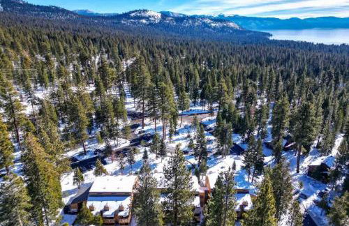 TahoeCozy with Pool Hot Tub and Near Northstar - Foto 17
