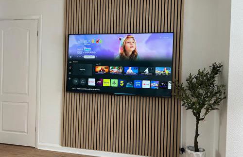 NEW refurbished Luxurious home with great transport links - Foto 5