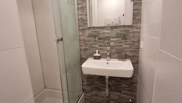 Residence Apartments - Photo 4