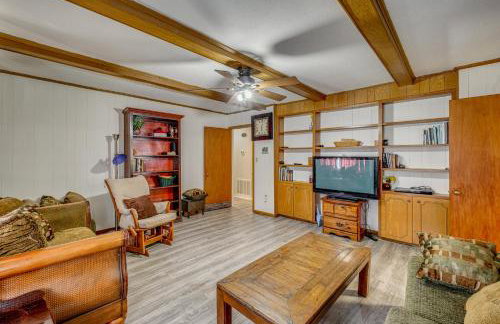 Family Home with Yard - 5 Mi to Jackson State Campus - Foto 14