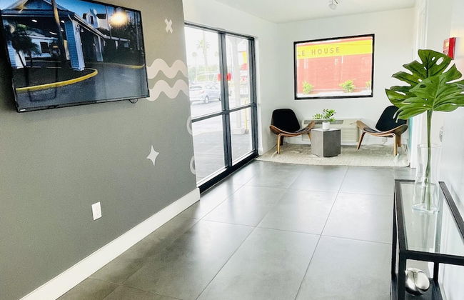 1/1 Condo-hotel With Double bed and Community Pool Miles From Disney! - Foto 19