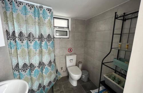 Modern Stylist House for Friends - Foto 18