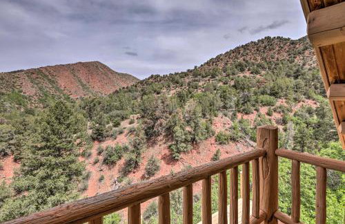Mountain Retreat w/ Deck: Ski, Soak, Golf & Hike! - Foto 32