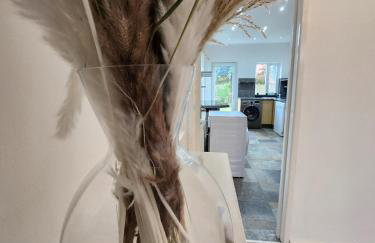 Newly Refurbished 3 Bedroom House with Lovely Garden - Foto 10