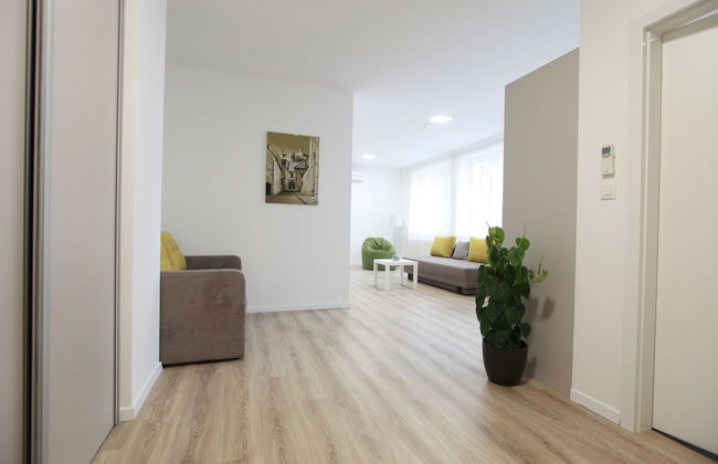 City Center Best Place Apartments - Photo 20