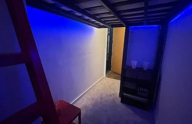 Artistico-Styled Studio Loft Sleeps 5 - Foto 28