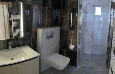 Garden and Sea - Photo 26