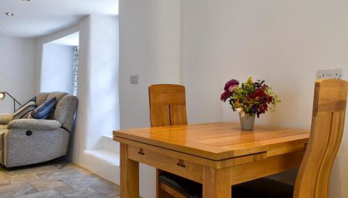 Glimsters Cottage - Photo 4