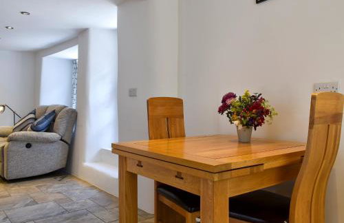 Glimsters Cottage - Photo 4