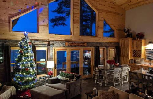 Cozy Home, Hot Tub, Dock, Kayaks, Swimming & More! - Photo 29