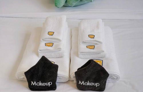 Mountain View 2BR Retreat with Private Deck - Foto 31