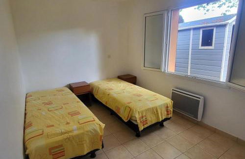 2025 Reno 2-Bed Escape w pool Min to GolfCources - Foto 34