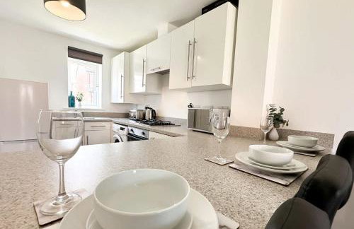 Chestnut House by Blue Skies Stays - Photo 1