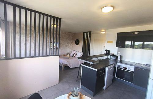 LeRelaisdOdile - Idéal PRO & Couple - Studio Cosy - Proche Metro - Parking Gratuit - Mons-en-Barœul - - WIFI HD - Smart TV - Entrée Autonome - Foto 4