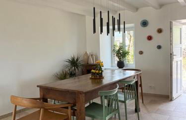 Maison de campagne, 136 M2, 4 pers, grande pièce de vie, 2 chambres, 2 salons, Cantal - Photo 4