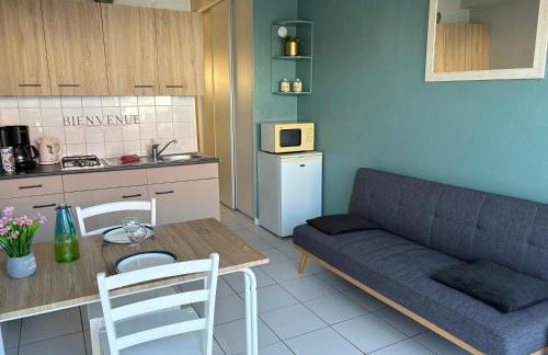 2 logements séparés 2 et 5 couchages au Rez-de-Chaussée à Chambretaud, 5 min Puy du Fou - Foto 50