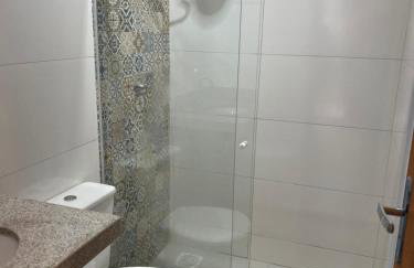 Suítes Guarapari poucos passos do mar - Foto 9