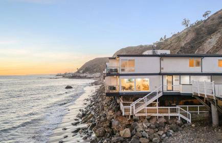 Beach Retreat with Oceanfront Balconies Direct Beach Access Pacific Coast Outlook by AvantStay - Foto 2