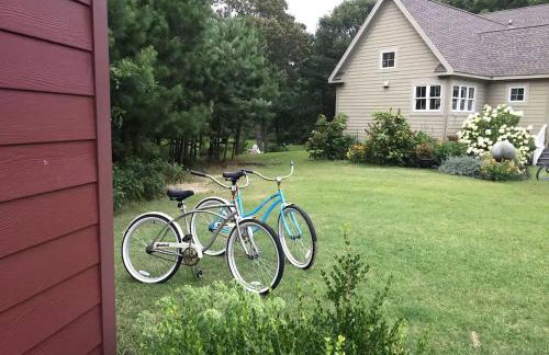 Serene Tiny House with a Big Charm for Glamping in Virginia - Photo 25