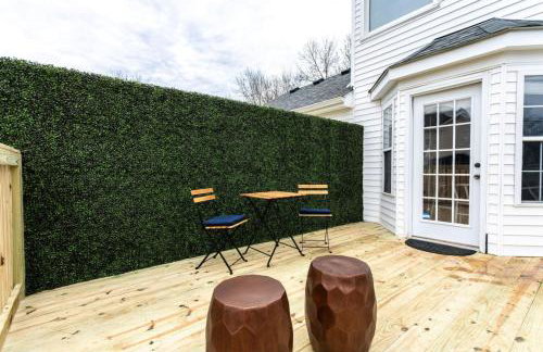 Stylish New 3BR 2.5BA Fire Pit Fence yard - Foto 24