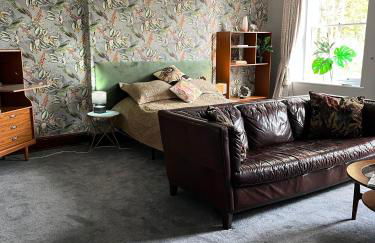 Large Corris apartment with kitchen & lounge and adjoining bathroom - Foto 11