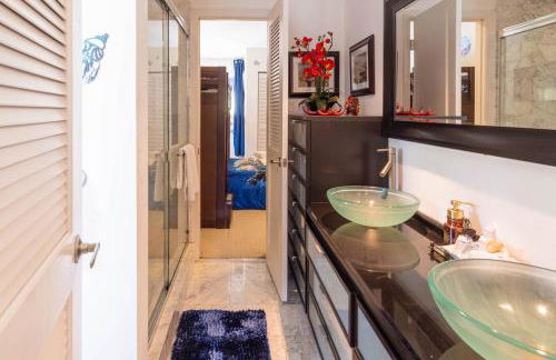 Oceana Blue / Beach Front / Pool / Bar / Relax - Foto 54