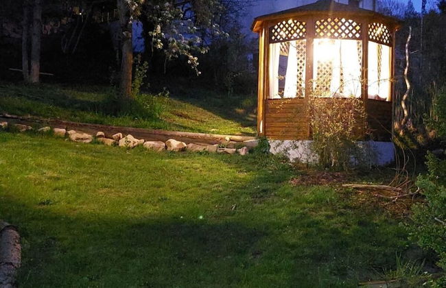 Under the District Administrator's Mountain - Foto 10