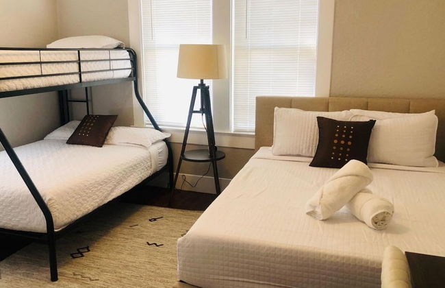 Chic Downtown Farmhouse With Garden and BBQ Grill - Foto 19