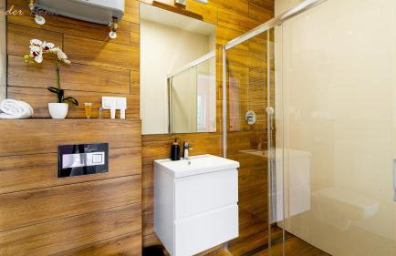 Wonder Home - Apartamenty Halo Karkonosze z ogrodem, sezonowym basenem, placem zabaw i widokiem na Śnieżkę - zlokalizowane blisko Karpacza - Foto 15