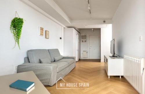 MyHouseSpain - Primera línea de playa con parking - Foto 11