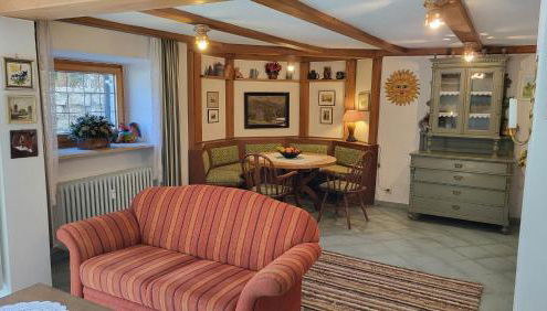 Grosse Wohnung mit Garten und Bergblick - Foto 2