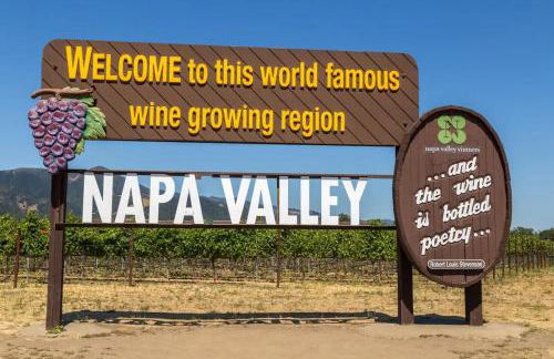 Modern Napa 3BD Wine Country Escape with Pool and Spa - Foto 35