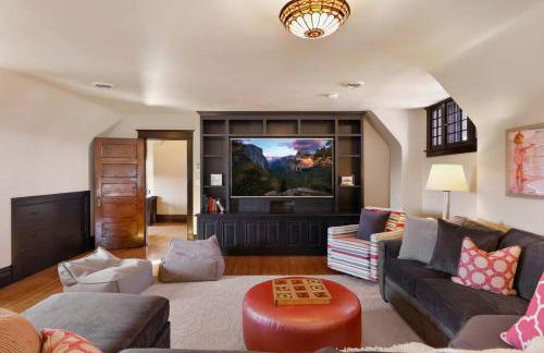 Luxury 6600 sq.ft Stunning Home/Sleeps 10+ - Foto 22