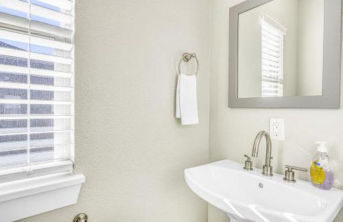 Bright & Spacious Modern Home, Mountain Views, Walk to Downtown - Foto 11