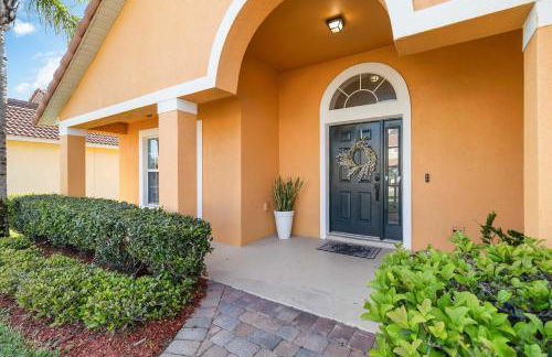 Spacious 4 Bedroom Vacation Villa Near Disney perfect for Two Families - Foto 7