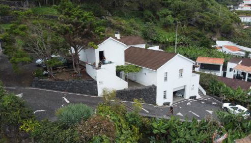 Casa Do Avô Faidoca # PICO HOLIDAY RENTALS - Photo 2