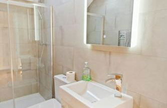 Two bed Apartment in Leytonstone - Foto 22