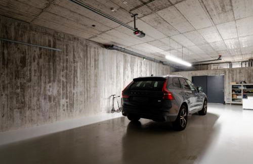 Grand Villa w/ Pool, Garden & Garage by HostWise - Foto 61