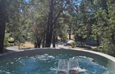 Horsin Around-cabin With A Peaceful Covered Deck - Foto 2