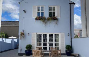 The Coach House - Photo 1