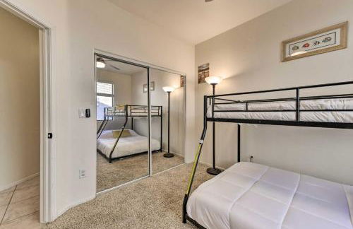 Relax Poolside in Mesa Family Home 12 Mi to Dtwn - Foto 24