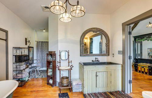 Spacious and Historic Cabin in New Haven with Pond! - Foto 25