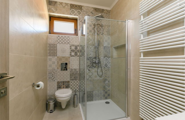 2 bedroom Apartment in Balatonszárszó with garden - Photo 13