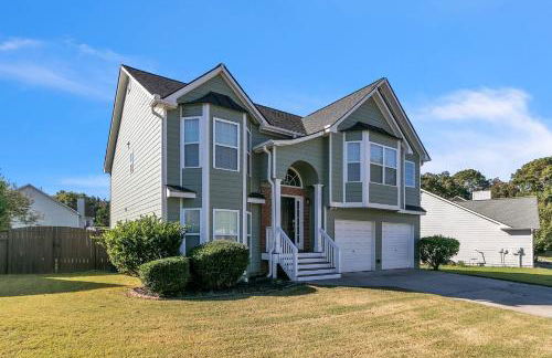 Modern 6BR Haven with Playroom, Gym & Deck! home - Photo 30