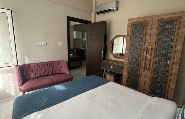 MASSA SUIT - Photo 7