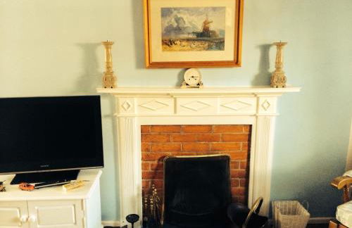 2 bedroomed fisherman’s cottage near quay - Foto 1