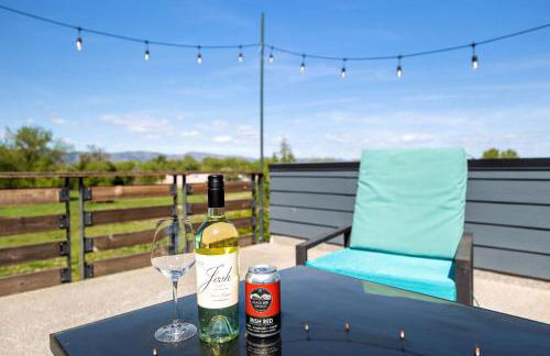 Swanky Townhome Near Old Town, Breweries and River - Foto 61