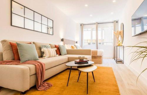 NEW APT in the heart of Madrid - Photo 3