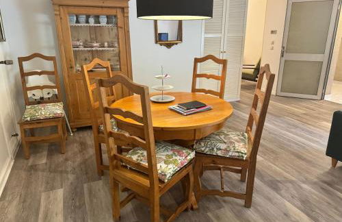 Schöne 2-Zi-Whg Küche Bad Terrasse Parken - Foto 2